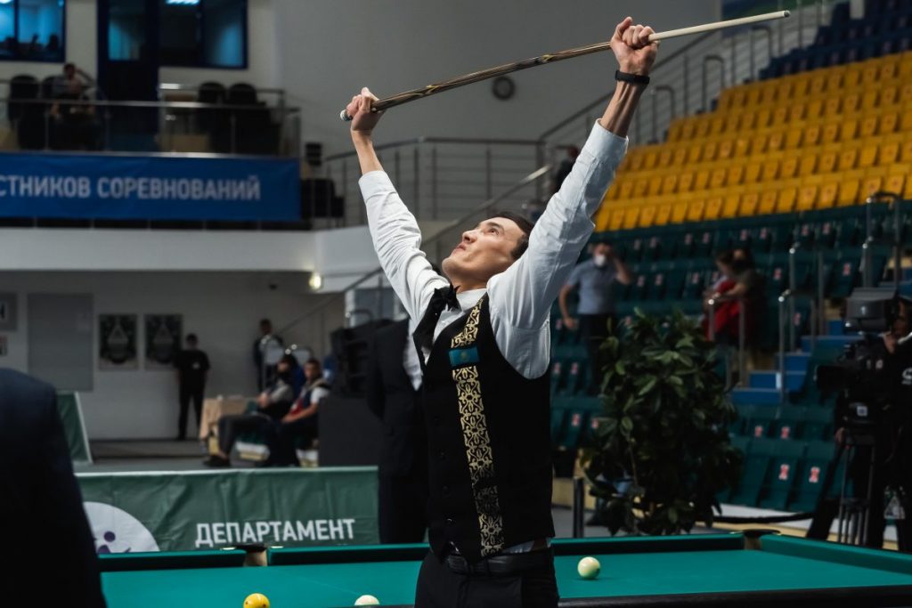 Ернар Чимбаев чемпион мира бильярд 2021